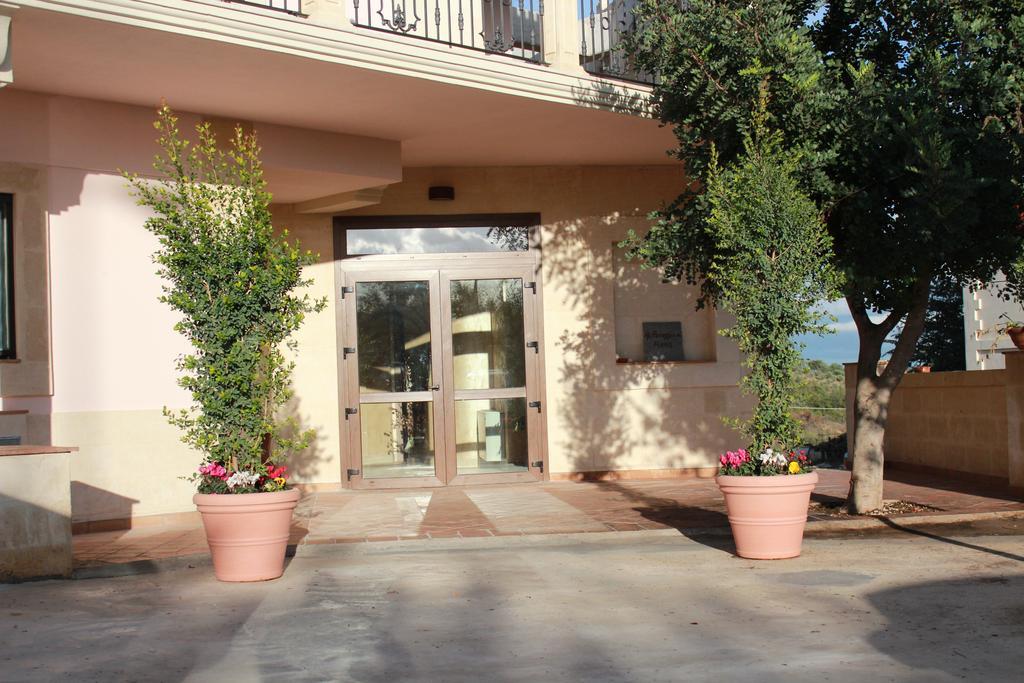 Villa Agriturismo Al Passaggio Di Pirro Miglionico Exterior foto